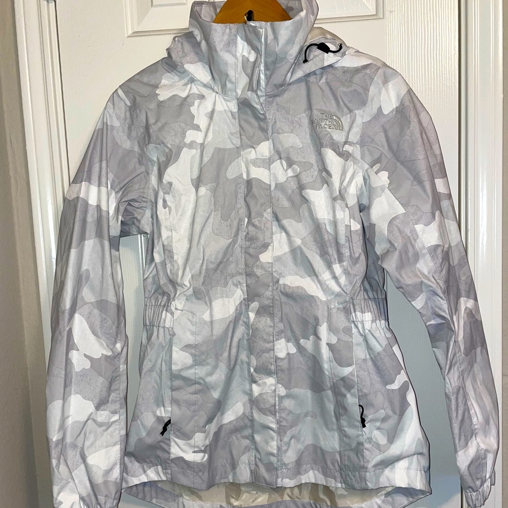 North Face women’s Camo shell jacket lightweight mesh lined light grey white S
